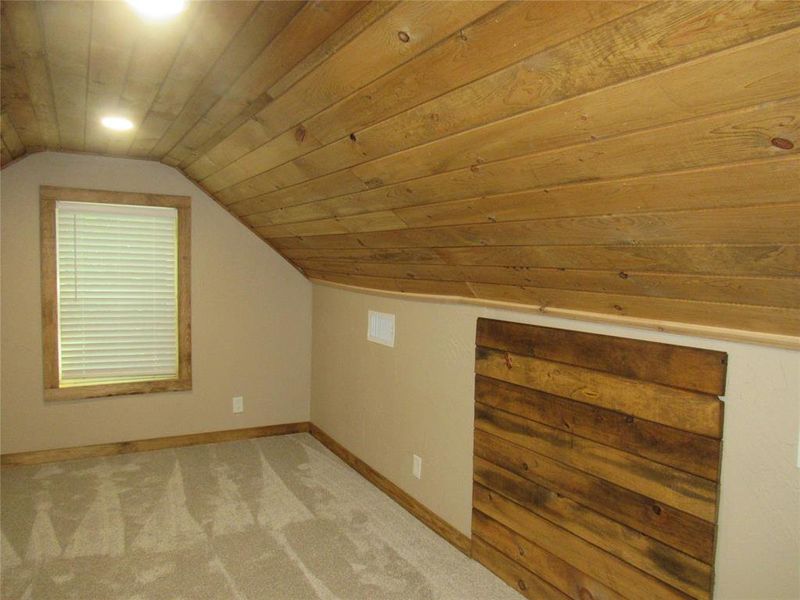 Spacious, unfurnished interior of a new home in , Gainesville (Image 14).