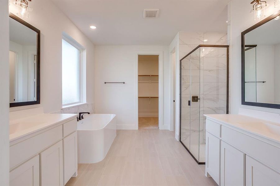 Furnished interior view inside a new home in Sweetgrass, Haslet (Image 11).