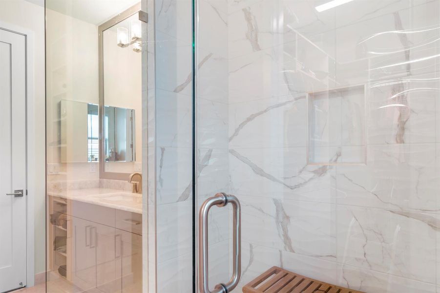 Master Bath 1 Master Bath 1