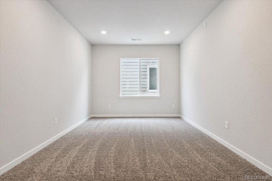 Spacious, unfurnished interior of a new home in Prestige Collection at Parkdale Commons, Lafayette (Image 22).
