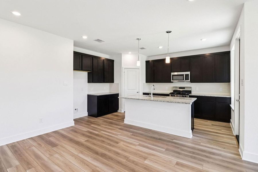 22303 Prickly Kitchen 22303 Prickly Kitchen