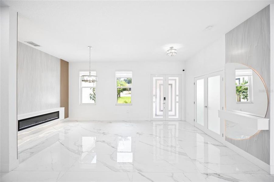 Spacious, unfurnished interior of a new home in , Orlando (Image 12).