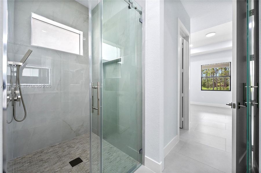 Image 38 of a home in .