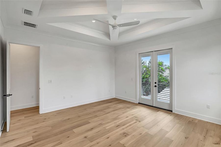 Spacious, unfurnished interior of a new home in , Tampa (Image 55). Spacious, unfurnished interior of a new home in , Tampa (Image 55).