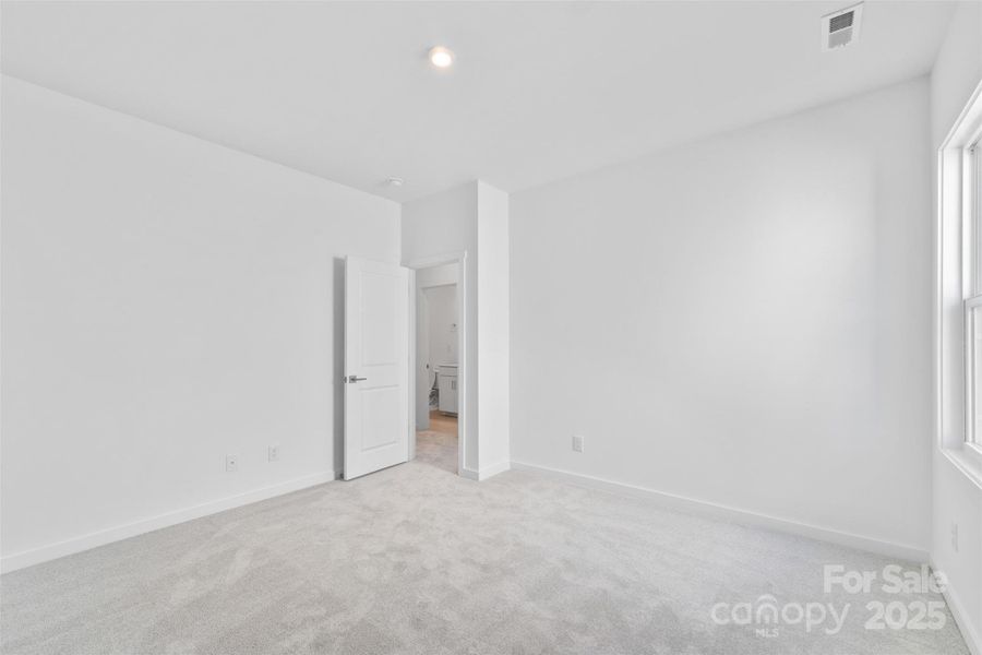 Spacious, unfurnished interior of a new home in , Charlotte (Image 28).