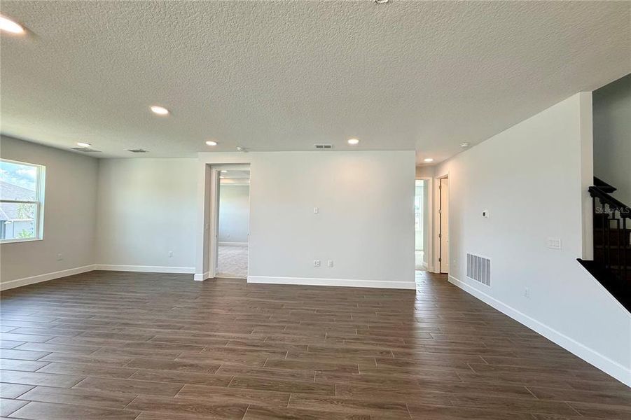 Spacious, unfurnished interior of a new home in Emerson Pointe, Apopka (Image 52).