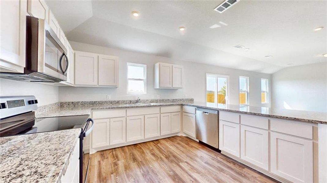 Cabinets and counterspace galore!