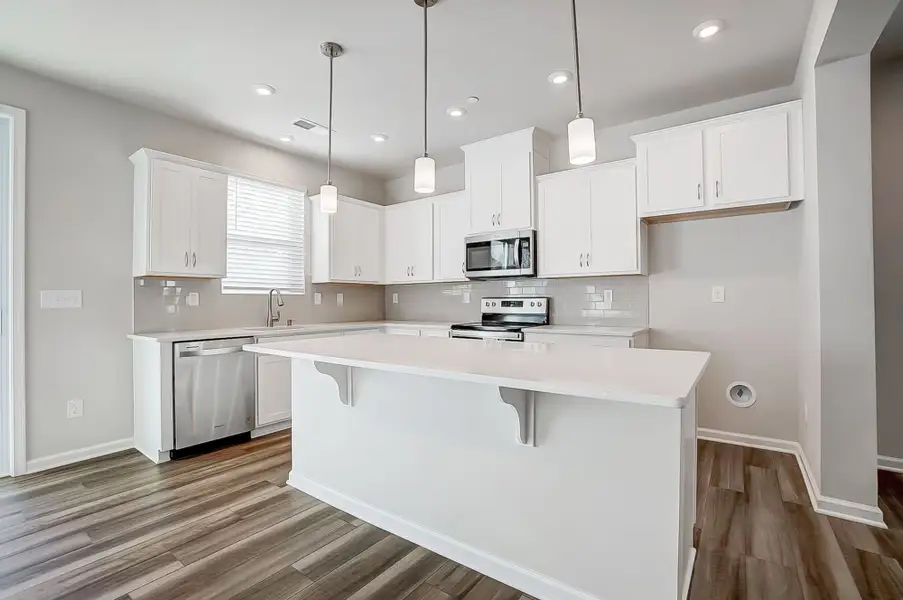 Welcome home to the Amira End plan!