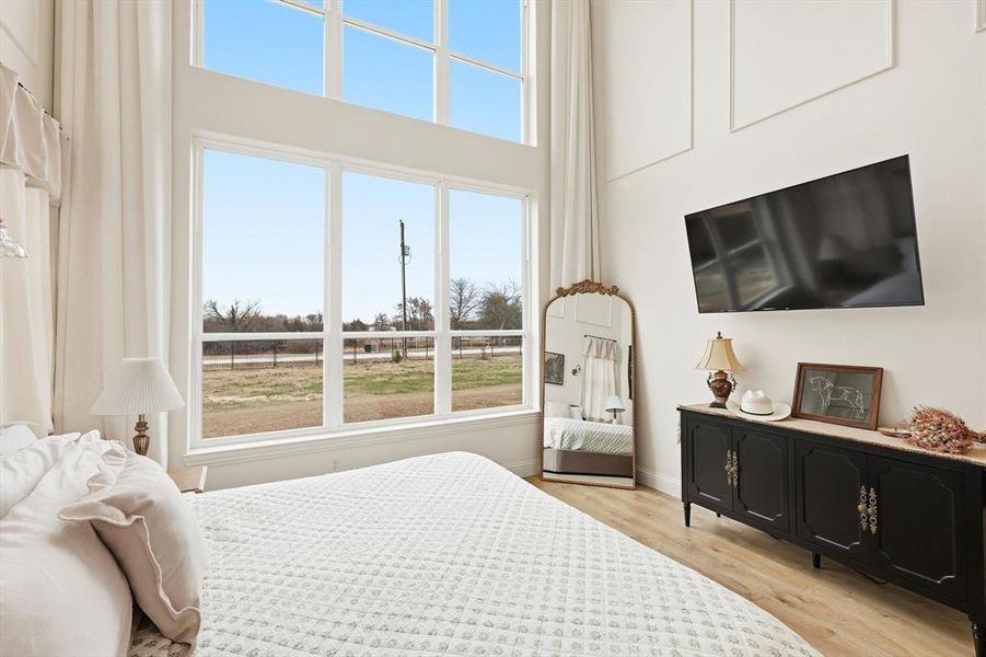 Furnished interior view inside a new home in , Melissa (Image 15).