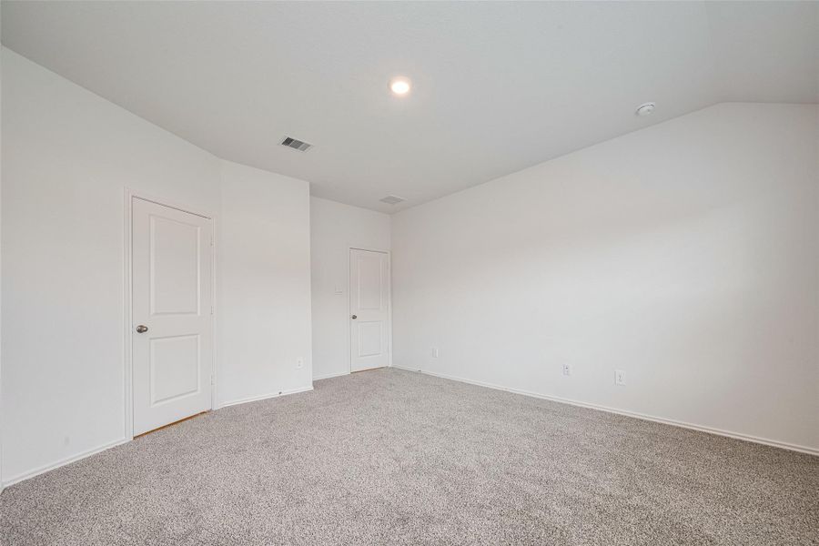 Spacious, unfurnished interior of a new home in Tamarron, Fulshear (Image 26). Spacious, unfurnished interior of a new home in Tamarron, Fulshear (Image 26).
