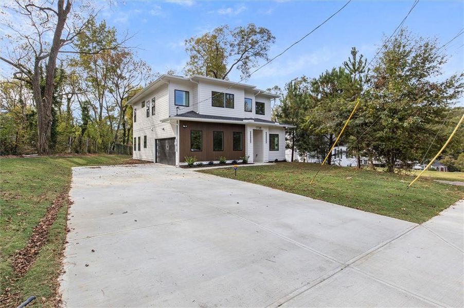 Exterior details and patio area of a home in , Atlanta (Image 28). Exterior details and patio area of a home in , Atlanta (Image 28).