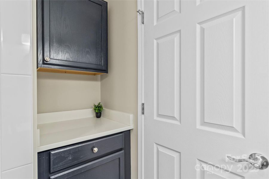 Primary linen storage