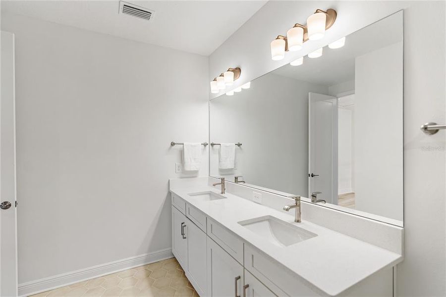 Furnished interior view inside a new home in Sweetwater at Lakewood Ranch, Bradenton (Image 37). Furnished interior view inside a new home in Sweetwater at Lakewood Ranch, Bradenton (Image 37).