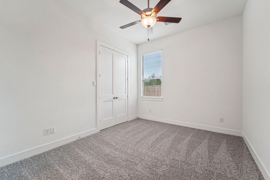 Spacious, unfurnished interior of a new home in Kresston, Montgomery (Image 33).