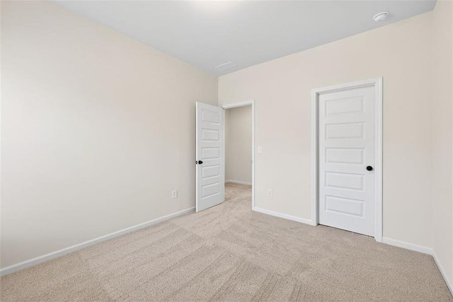 Spacious, unfurnished interior of a new home in Fuller Station, Loganville (Image 21).