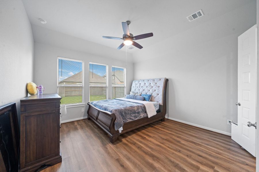 Furnished interior view inside a new home in Marvida 45', Cypress (Image 8). Furnished interior view inside a new home in Marvida 45', Cypress (Image 8).