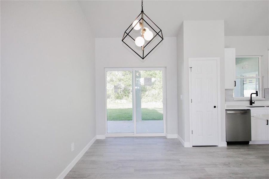 Spacious, unfurnished interior of a new home in , Sebring (Image 21).