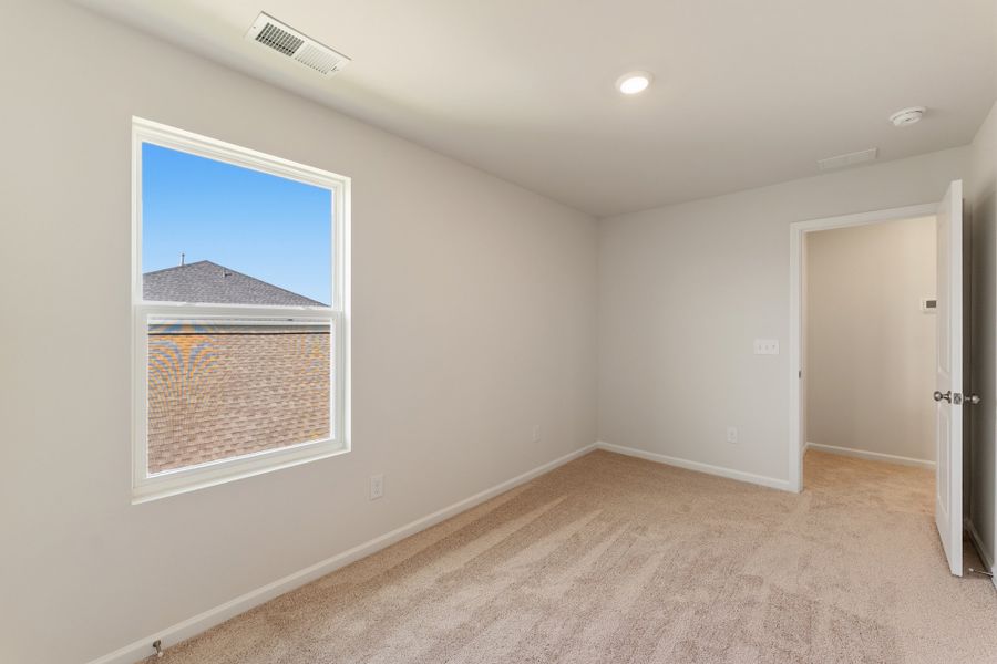 Spacious, unfurnished interior of a new home in Mayfair Village, Spartanburg (Image 30).