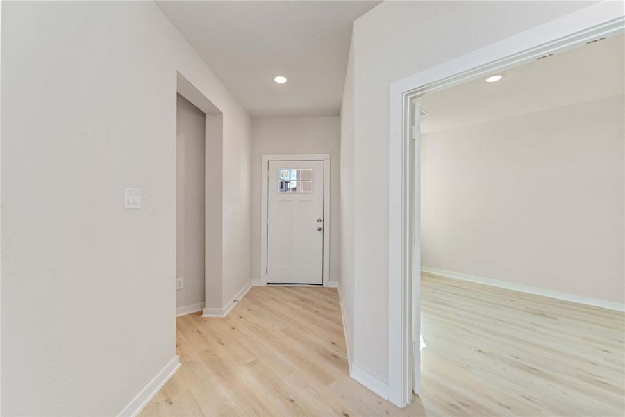 Spacious, unfurnished interior of a new home in Magnolia Springs, Montgomery (Image 10). Spacious, unfurnished interior of a new home in Magnolia Springs, Montgomery (Image 10).