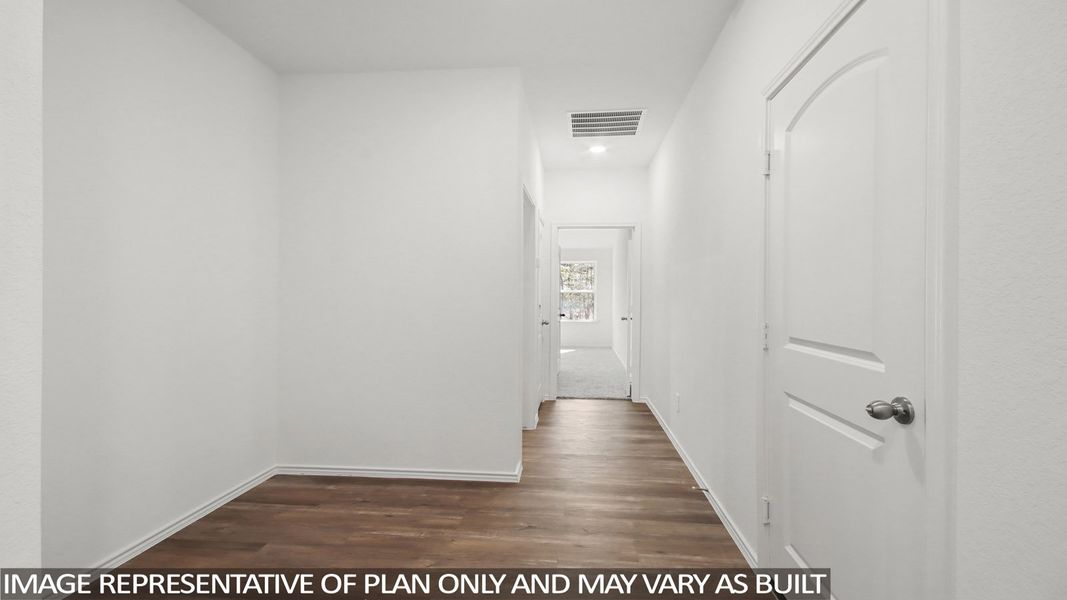 Spacious, unfurnished interior of a new home in River Ranch Meadows, Dayton (Image 19).