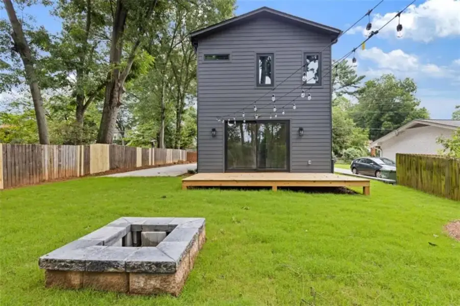 Exterior details and patio area of a home in , Atlanta (Image 28).
