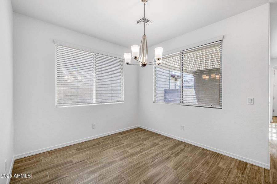 12)KITCHEN 12)KITCHEN