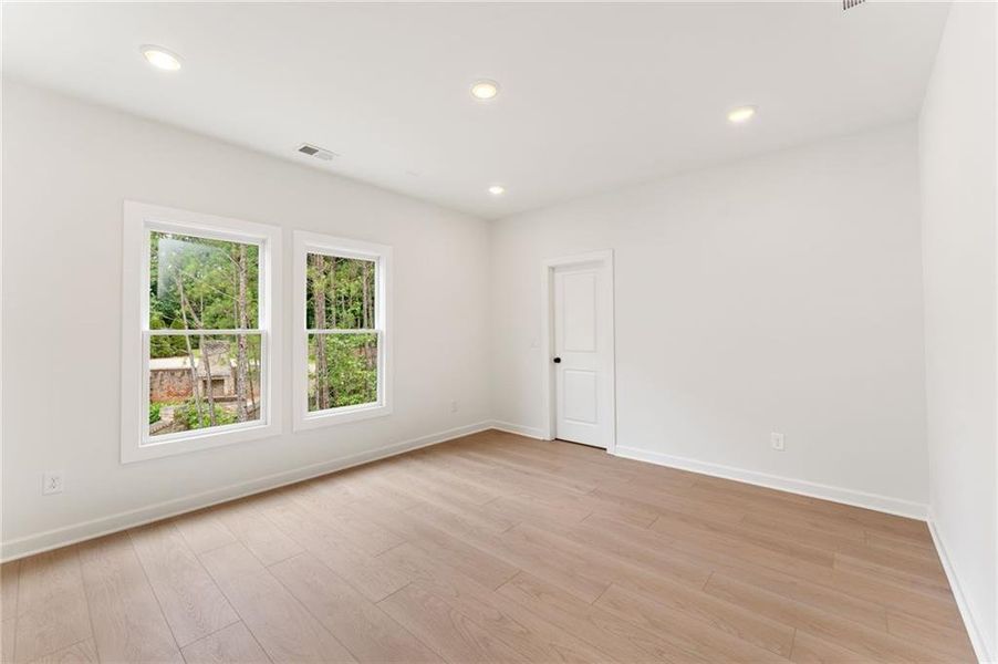 Spacious, unfurnished interior of a new home in Lanesborough, Marietta (Image 32).