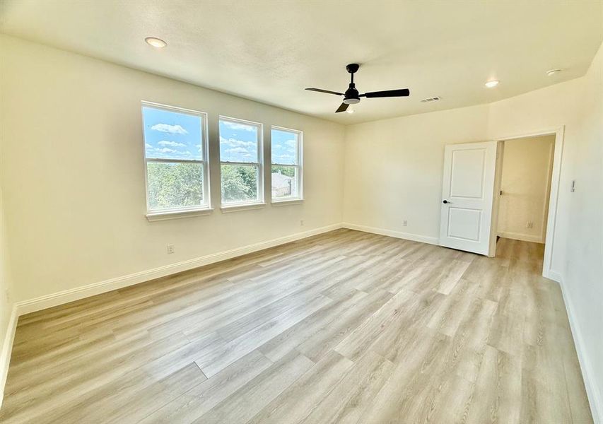 Spacious, unfurnished interior of a new home in , Grand Prairie (Image 26). Spacious, unfurnished interior of a new home in , Grand Prairie (Image 26).