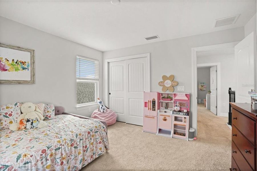 Furnished interior view inside a new home in , Orlando (Image 26).