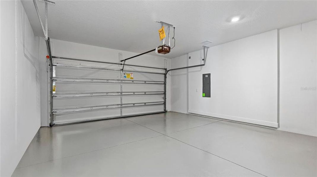 Spacious, unfurnished interior of a new home in Woodland Preserve, Parrish (Image 24). Spacious, unfurnished interior of a new home in Woodland Preserve, Parrish (Image 24).