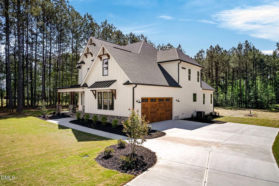 7-web-or-mls-12601 Burgess -7