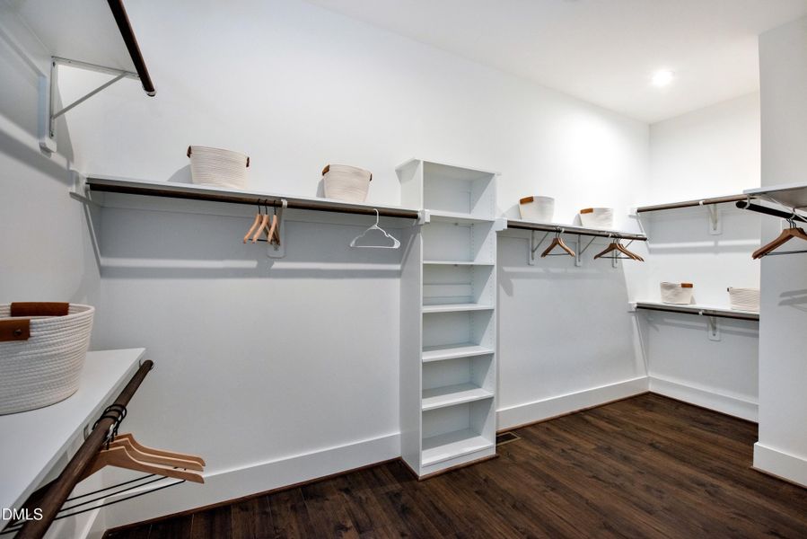 LOCE_0058_00-Sebastian J_Owners Closet 0