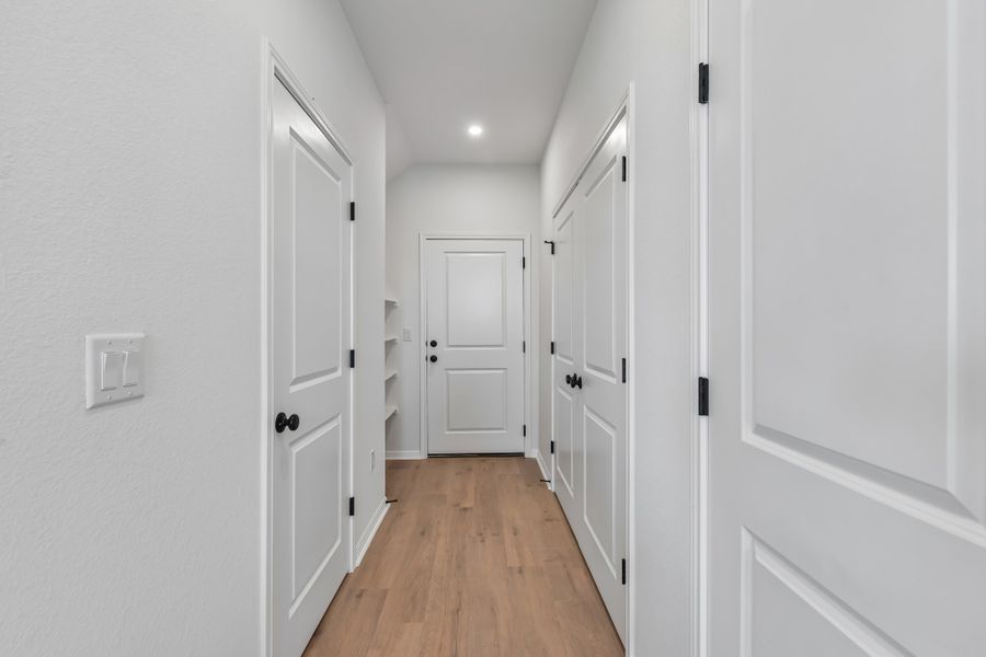 Spacious, unfurnished interior of a new home in Saddle Ridge at Wildhorse Ranch, Austin (Image 24). Spacious, unfurnished interior of a new home in Saddle Ridge at Wildhorse Ranch, Austin (Image 24).
