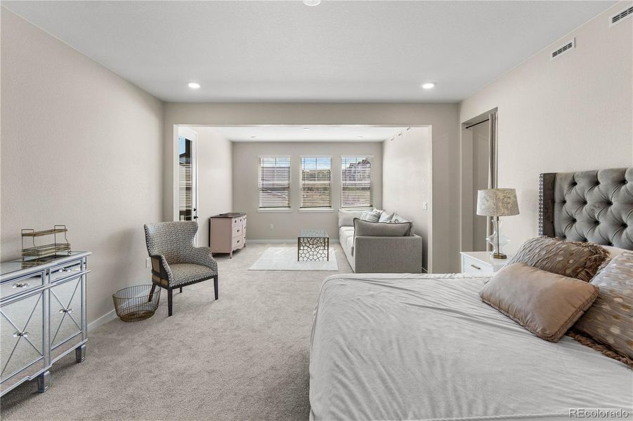 Upstairs primary bedroom