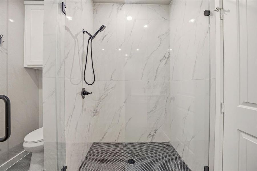 Close-up of interior finishes inside a home in , Granbury (Image 21).