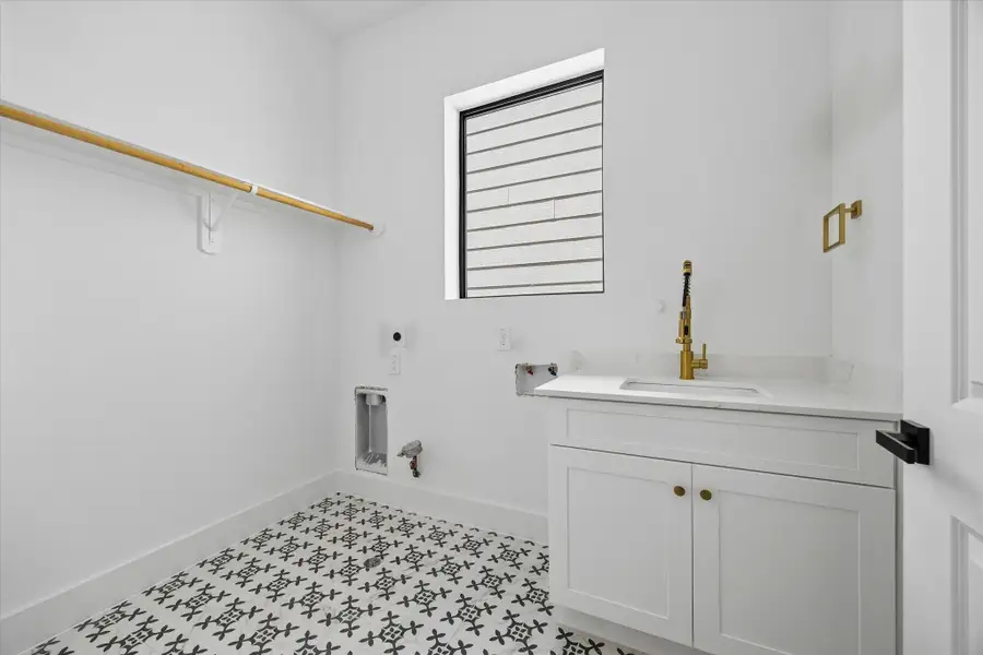 Image 28 of a home in .