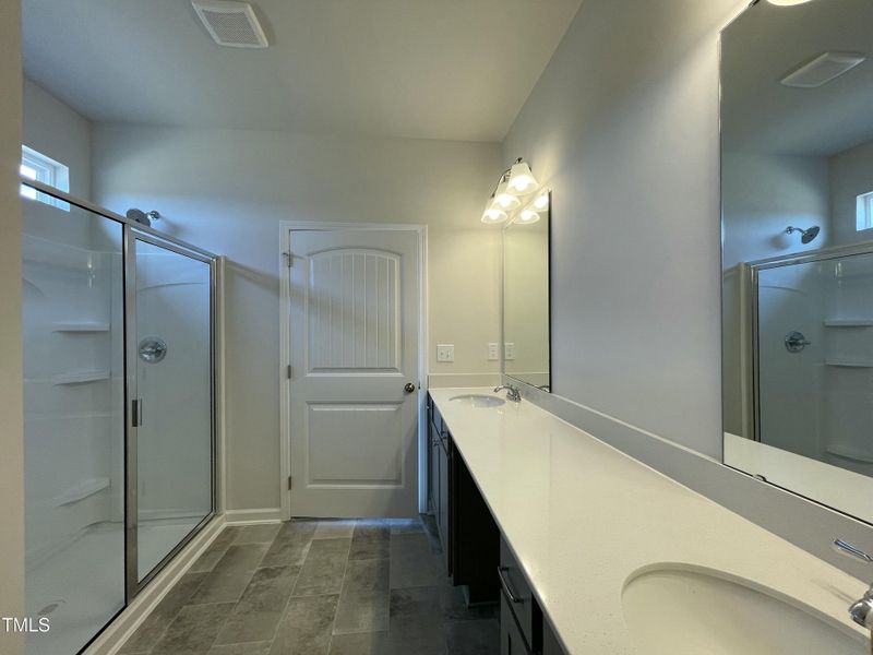 20250823_201014837_iOS