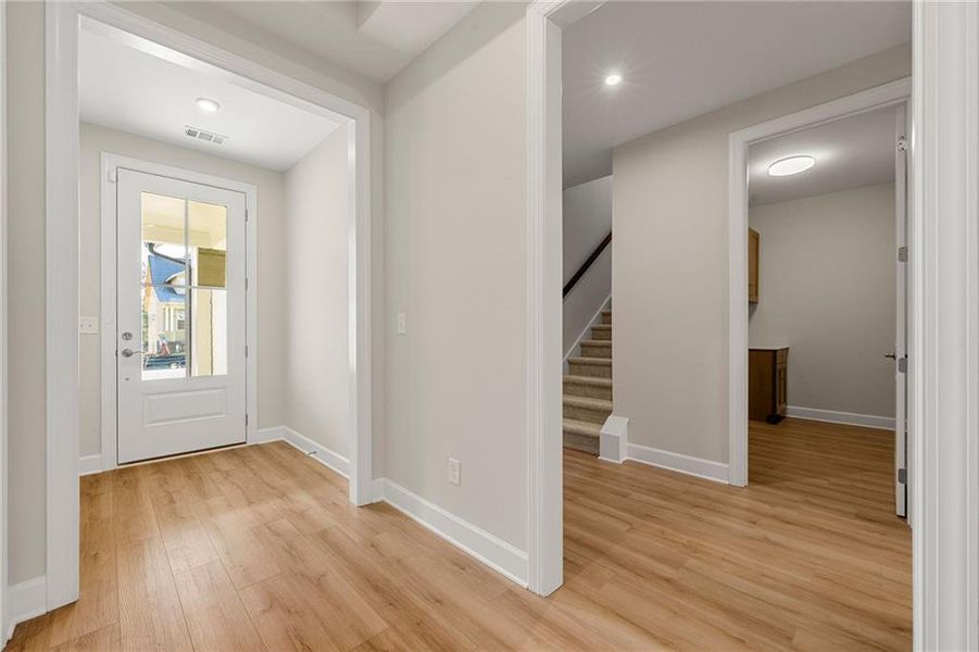 Spacious, unfurnished interior of a new home in Cresswind Georgia at Twin Lakes, Hoschton (Image 22).