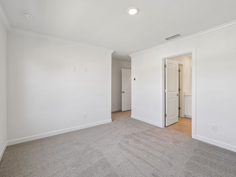 Spacious, unfurnished interior of a new home in Meadows at Wilson Farms - The Heights Series, Fort Mill (Image 14).