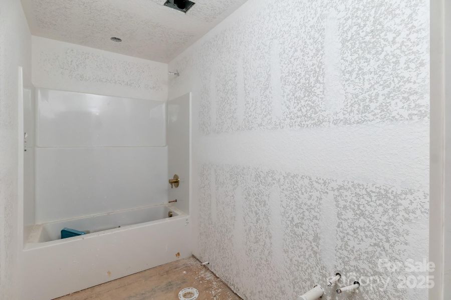 Image 11 of a home in .