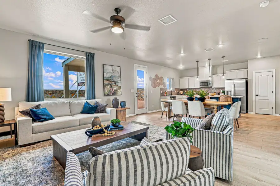 Furnished interior view inside a new home in Paseos Del Este, Horizon City (Image 14).