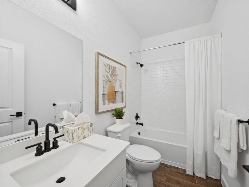 Hall bath (*Photo not of actual home and used for illustration purposes only.)