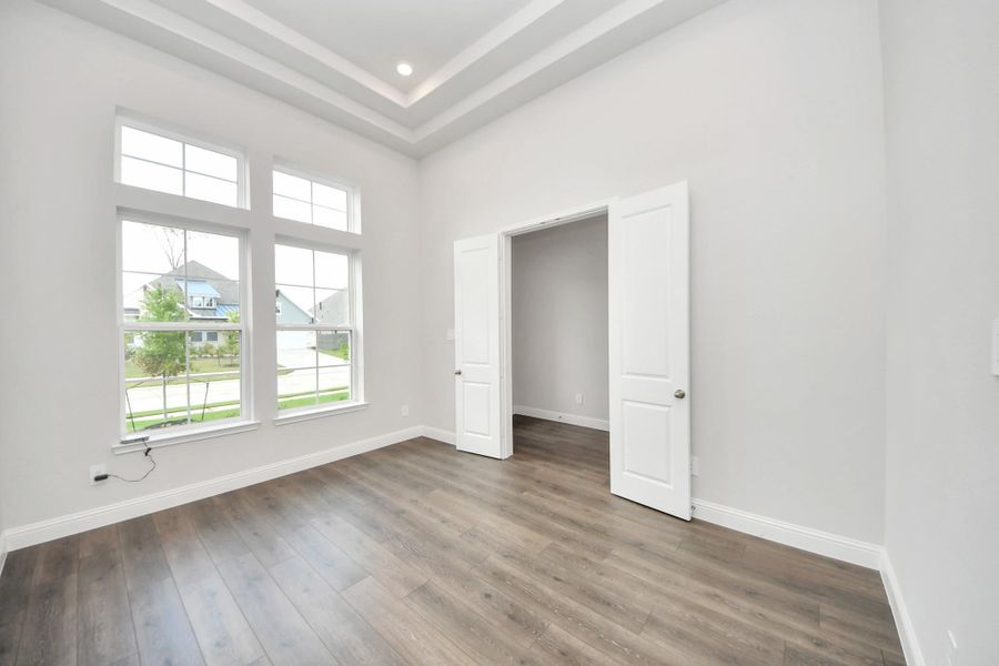 Spacious, unfurnished interior of a new home in ARTAVIA: Hilltop Collection, Conroe (Image 16). Spacious, unfurnished interior of a new home in ARTAVIA: Hilltop Collection, Conroe (Image 16).