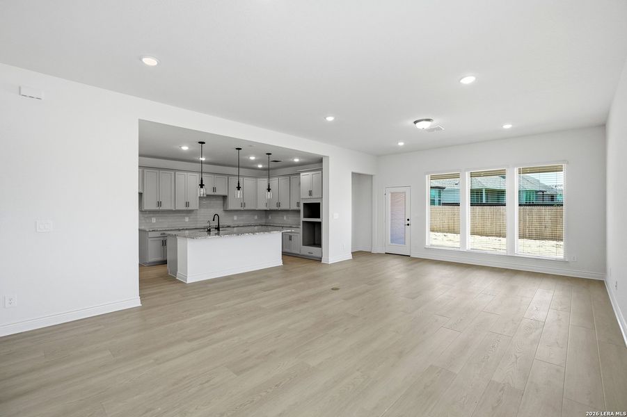Spacious, unfurnished interior of a new home in Bison Ridge, San Antonio (Image 28).