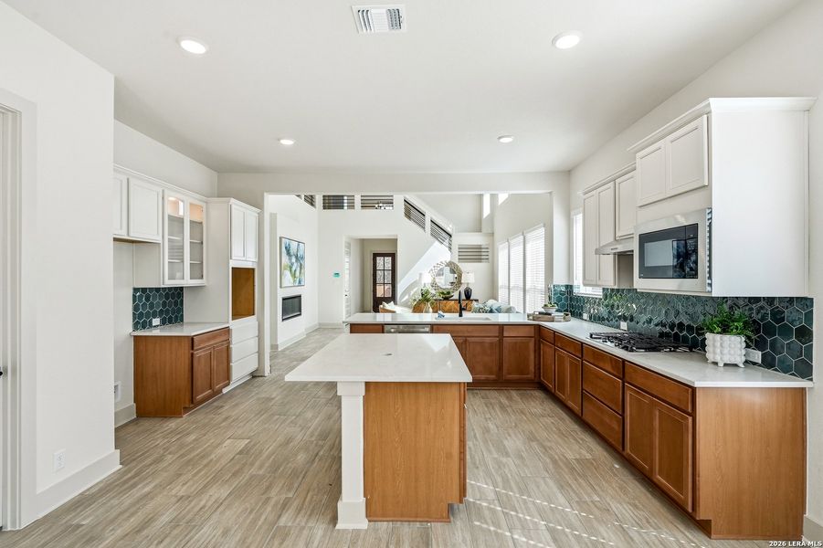 Furnished interior view inside a new home in Buffalo Crossing, Cibolo (Image 12).