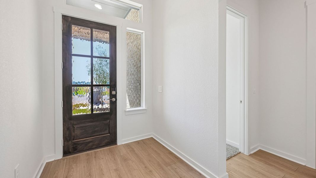 Spacious, unfurnished interior of a new home in The Enclave at Bar W Ranch, Leander (Image 16). Spacious, unfurnished interior of a new home in The Enclave at Bar W Ranch, Leander (Image 16).