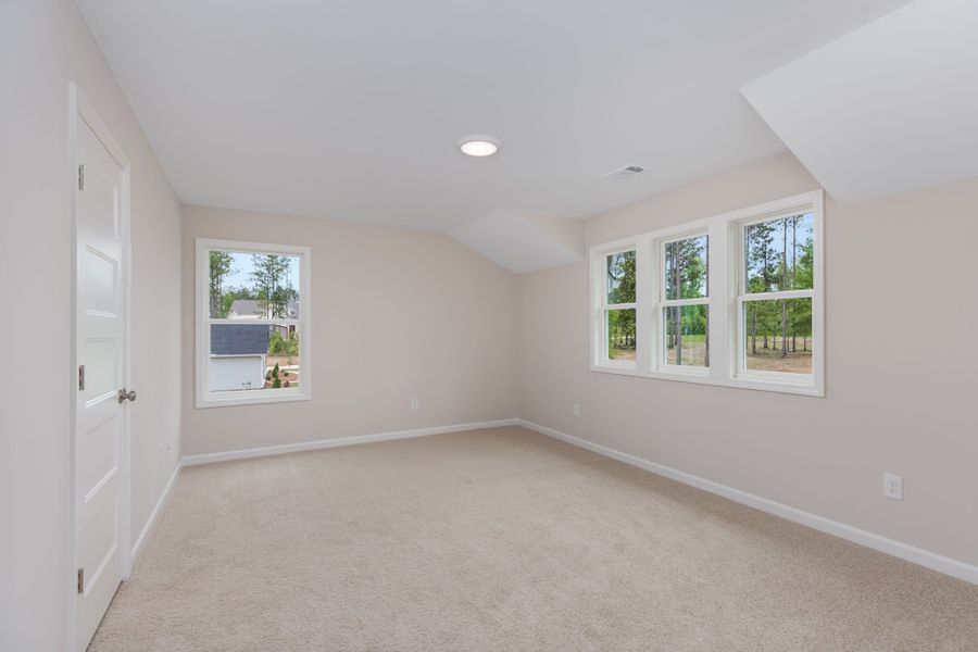 Spacious, unfurnished interior of a new home in Stewart Estates, Meansville (Image 33).