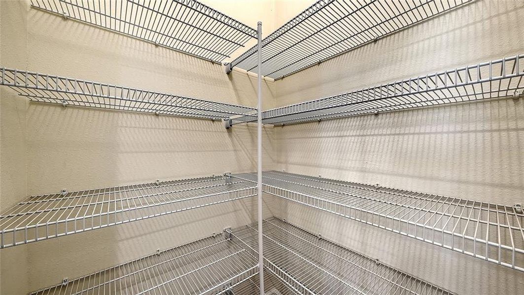 Spacious, unfurnished interior of a new home in Grand Park, Sarasota (Image 17).