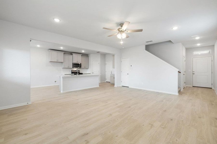 Photos of similar home. Actual home under construction.