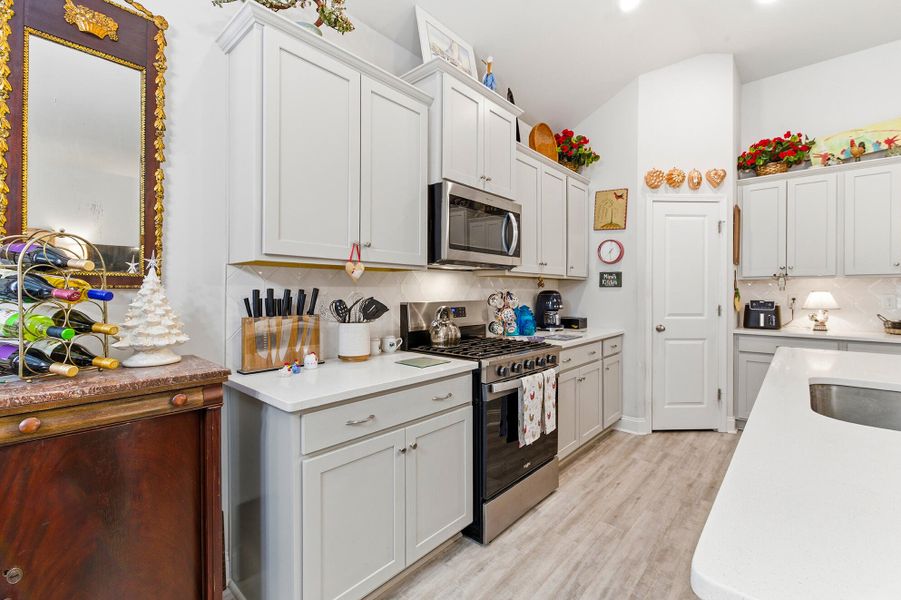 Furnished interior view inside a new home in , Murrells Inlet (Image 12).